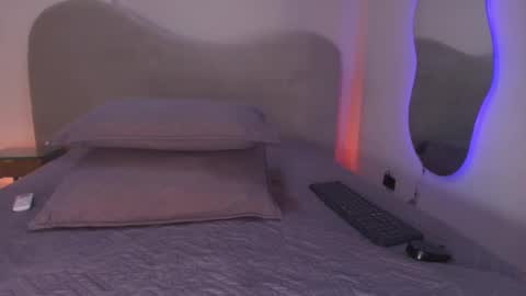 instagram luciana417  online show from January 8, 3:32 am