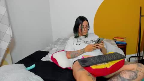 Dani 3 online show from November 5, 9:31 pm