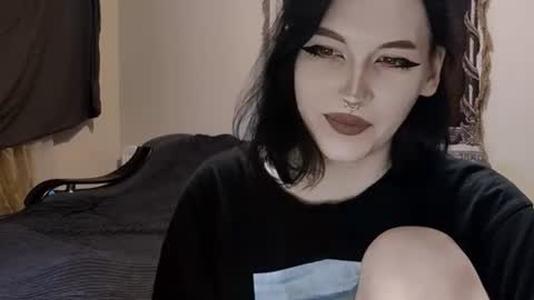 luckybastrad0677 online show from June 17, 5:36 pm