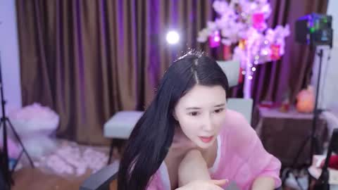 Lucy online show from October 14, 2:14 am