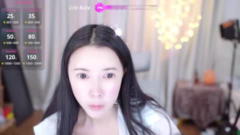 Lucy online show from November 24, 2:13 am