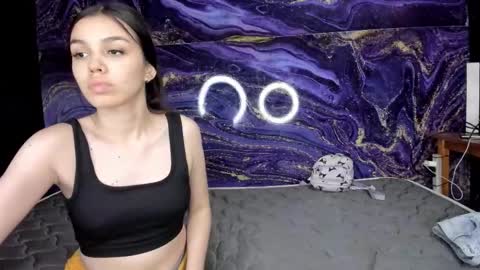 lucy_doll69 online show from March 10, 12:36 am