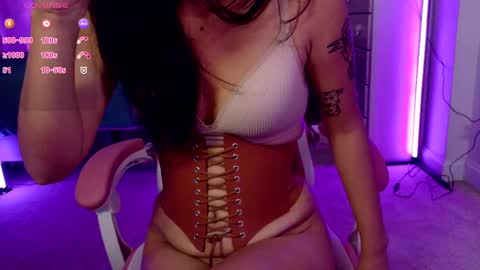 lucydelrey57 online show from October 28, 9:41 pm