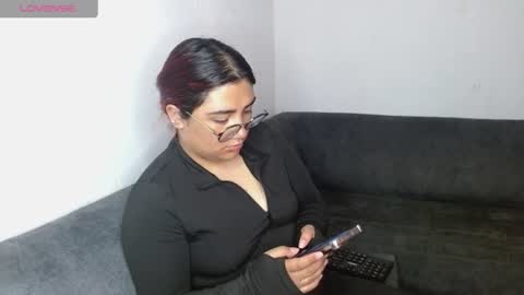 lucy online show from June 25, 3:06 am