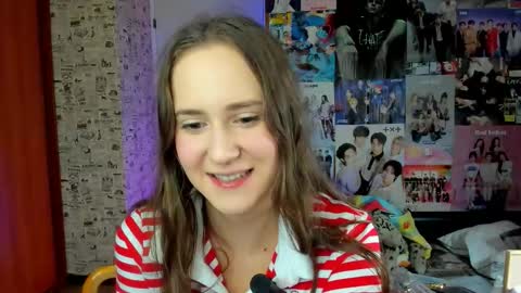 Lucy Rose online show from September 15, 5:16 am