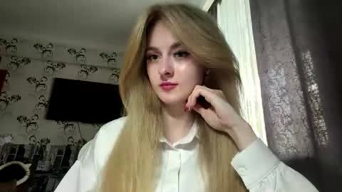 Lizzy or Lizz online show from July 23, 4:26 pm