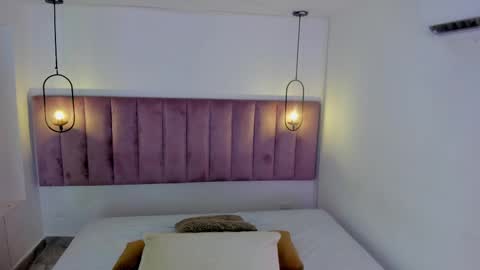 L U I S A online show from February 22, 8:37 pm