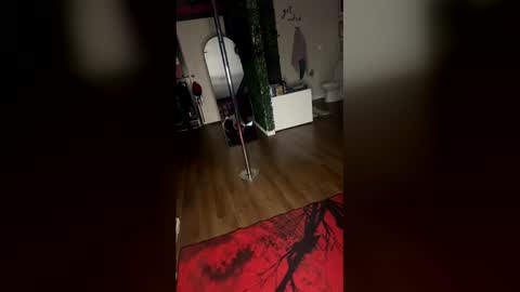 Lulu online show from December 17, 6:17 am