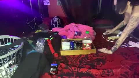 Lulu online show from March 2, 12:14 pm