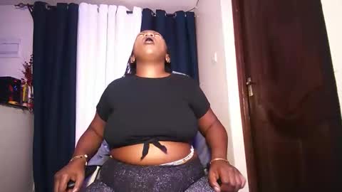 lulu_sparks1 online show from March 31, 3:17 am