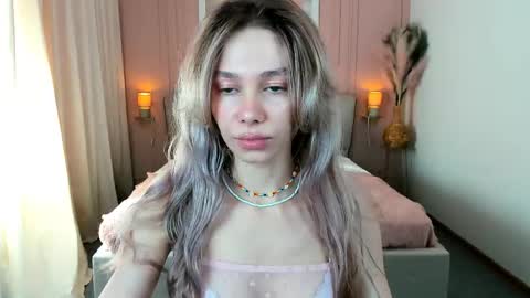 Alise online show from April 26, 2:15 pm