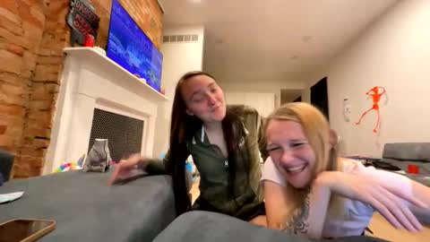 lulubaby03 online show from October 26, 12:28 am