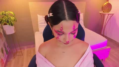 L U M A online show from October 18, 8:32 pm