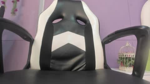 ..Luna.. online show from March 2, 12:34 pm