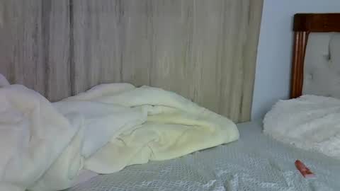 maskedmalkia online show from April 21, 3:24 am