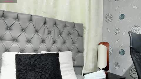 Luna Eva online show from September 17, 2:04 pm