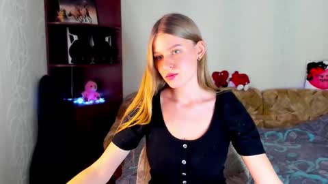 luna_evan online show from January 30, 11:11 am