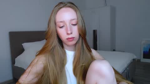 Luna online show from February 26, 7:08 pm