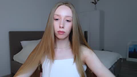 Luna online show from February 24, 7:52 pm