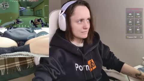 luna_loveeee online show from September 18, 4:22 am