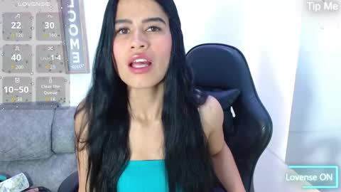 luna_starr69 online show from October 25, 1:41 pm