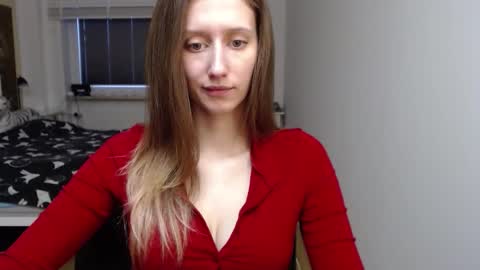 L U N A  online show from February 17, 6:46 am