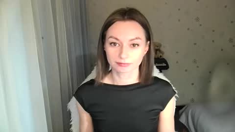 lunaa_bluee online show from December 1, 9:50 pm