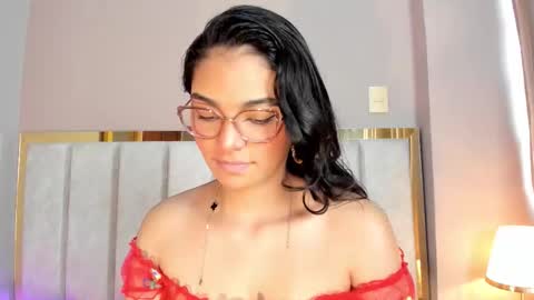 Luna Aspen online show from February 24, 6:17 pm