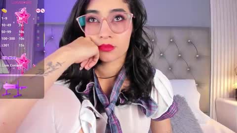 Luna  online show from March 25, 5:27 pm