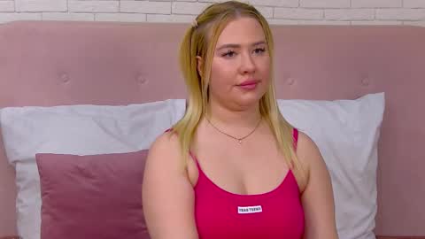 LunaHouston online show from February 19, 5:01 pm