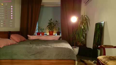 lunalike online show from November 2, 9:34 am