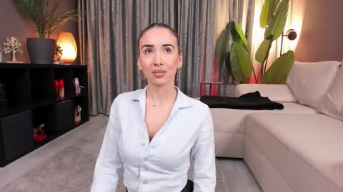 lunamuze online show from March 4, 4:24 pm