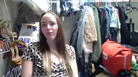 lunapixie2020 online show from October 28, 6:57 pm