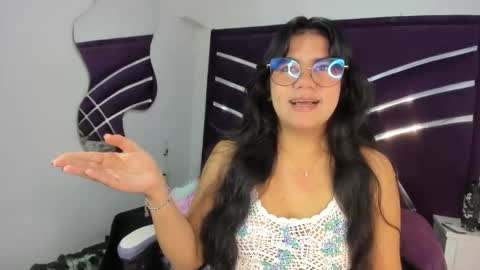 lunascarleht online show from February 25, 1:53 pm