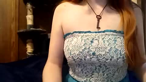 lunathepoet online show from July 19, 9:28 pm