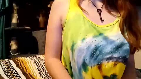 lunathepoet online show from May 29, 1:03 am