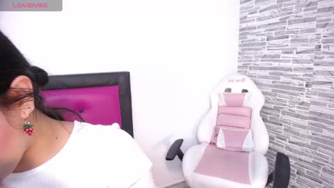 Luna    online show from February 11, 4:35 pm