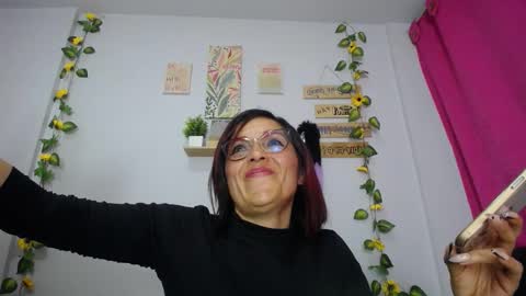 Luna Tamara online show from December 21, 4:39 am