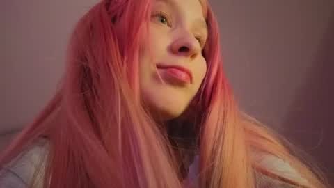 lunoria online show from August 5, 10:16 pm