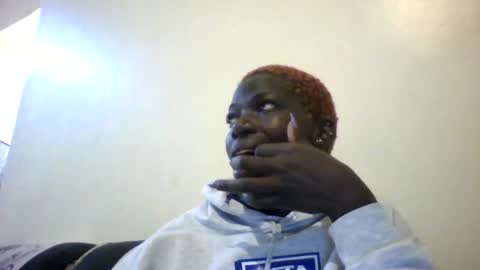 luo_queen online show from July 1, 2:27 pm