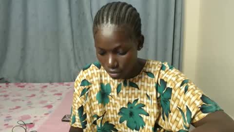 luo_queen online show from September 15, 1:41 pm