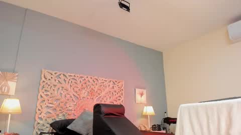 lupe online show from October 2, 7:41 pm