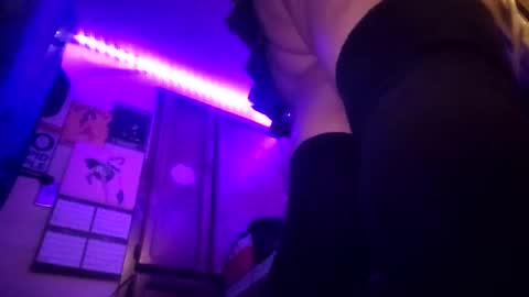 .Clarissa. Follow me on Instagram   miss buns  online show from January 5, 4:36 am