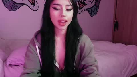 Valerie  April   online show from December 5, 2:31 am