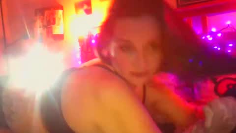 Listful Lillith online show from February 8, 12:53 pm