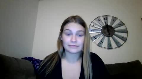 Luucy Lane online show from April 25, 9:12 pm