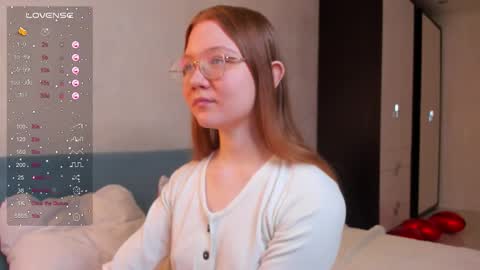 Tessa online show from February 20, 6:26 am