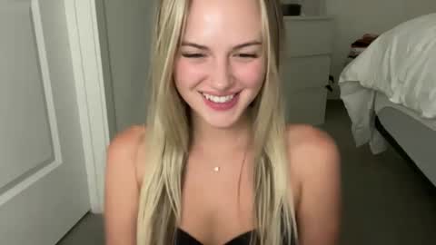 Aimee online show from October 1, 2:49 am