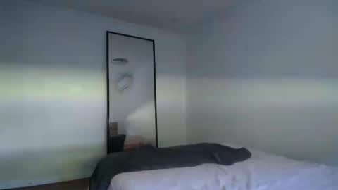 Livvyy online show from February 18, 6:15 am