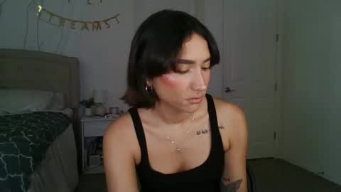 Liv 3 online show from February 4, 12:13 am